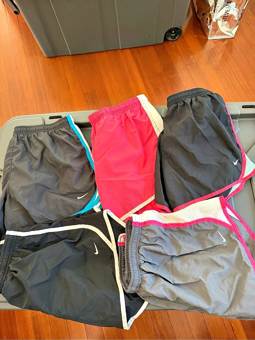 Nike Athletic Shorts Black & Pink